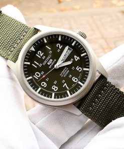dong ho Seiko 5 Sports quan doi 42mm ban K