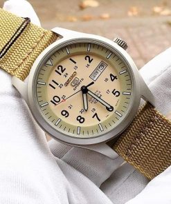 dong ho Seiko 5 Sports quan doi 42mm ban K