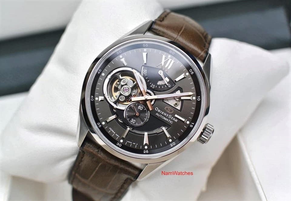 RE-AV0006Y00B (3) dong ho Orient Star Semi Skeleton Brown Leather - RE-AV0006Y00B