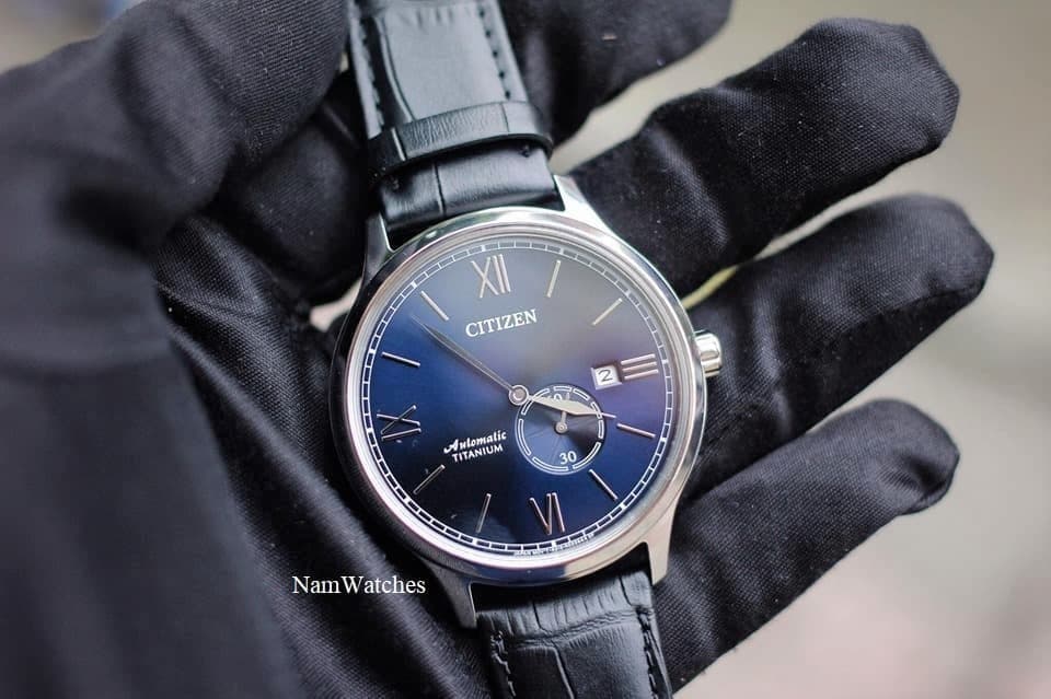 NJ0090-21L (2) dong ho Citizen Automatic Titanium Blue Leather - NJ0090-21L