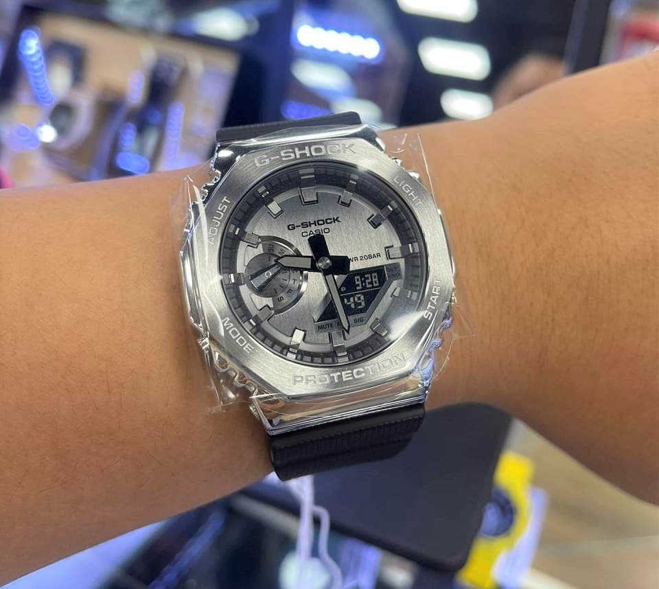 GM-2100-1ADR (2) dong ho Casio G-Shock Silver Steel – GM-2100-1ADR