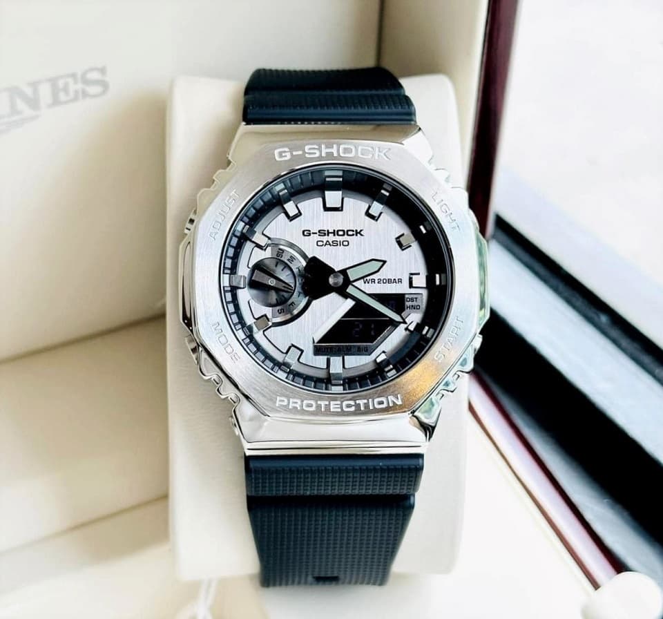 GM-2100-1ADR (4) dong ho Casio G-Shock Silver Steel – GM-2100-1ADR